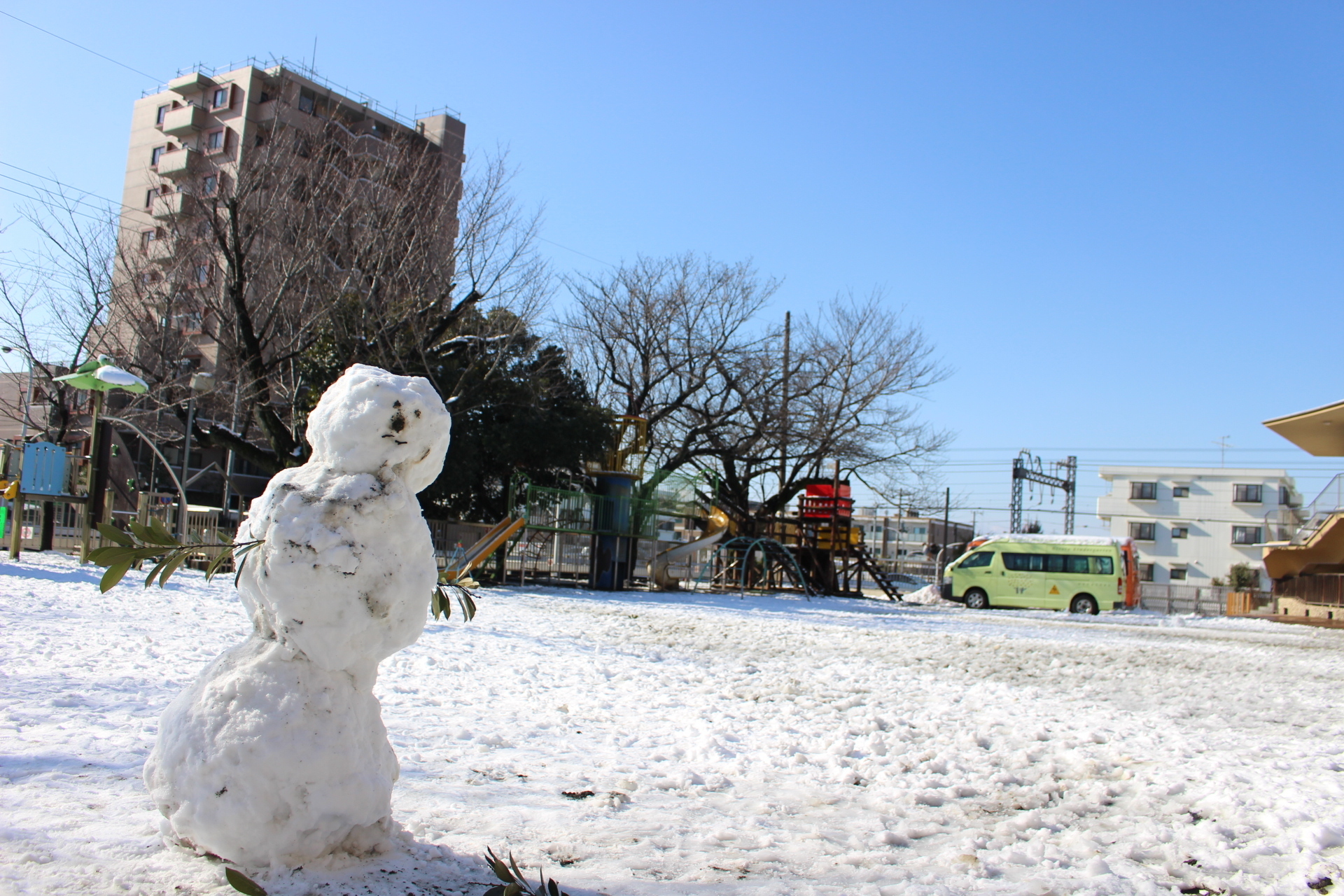 雪遊び